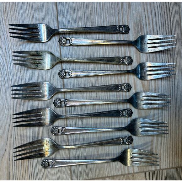 1847 Rogers Bros, Eternally Yours Silverware, 50 pieces - Picture 6 of 9